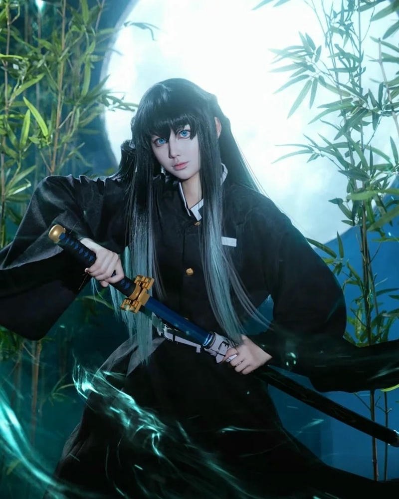 Hà Trụ Cosplay 30