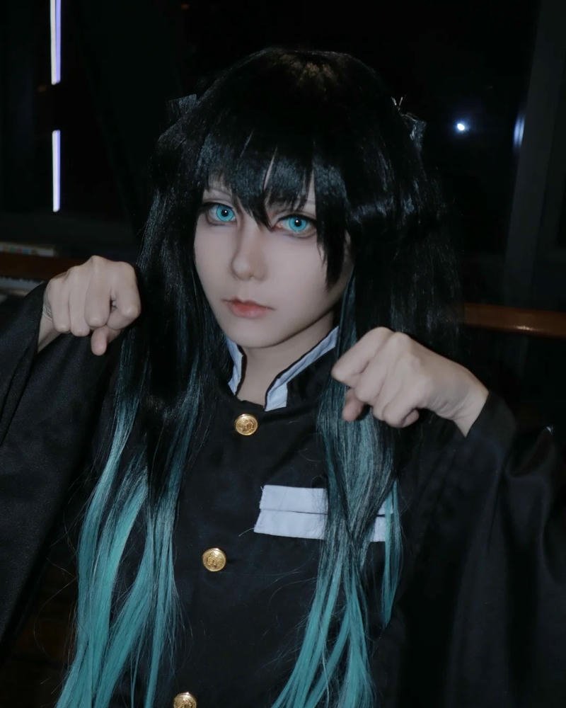 Hà Trụ Cosplay 10