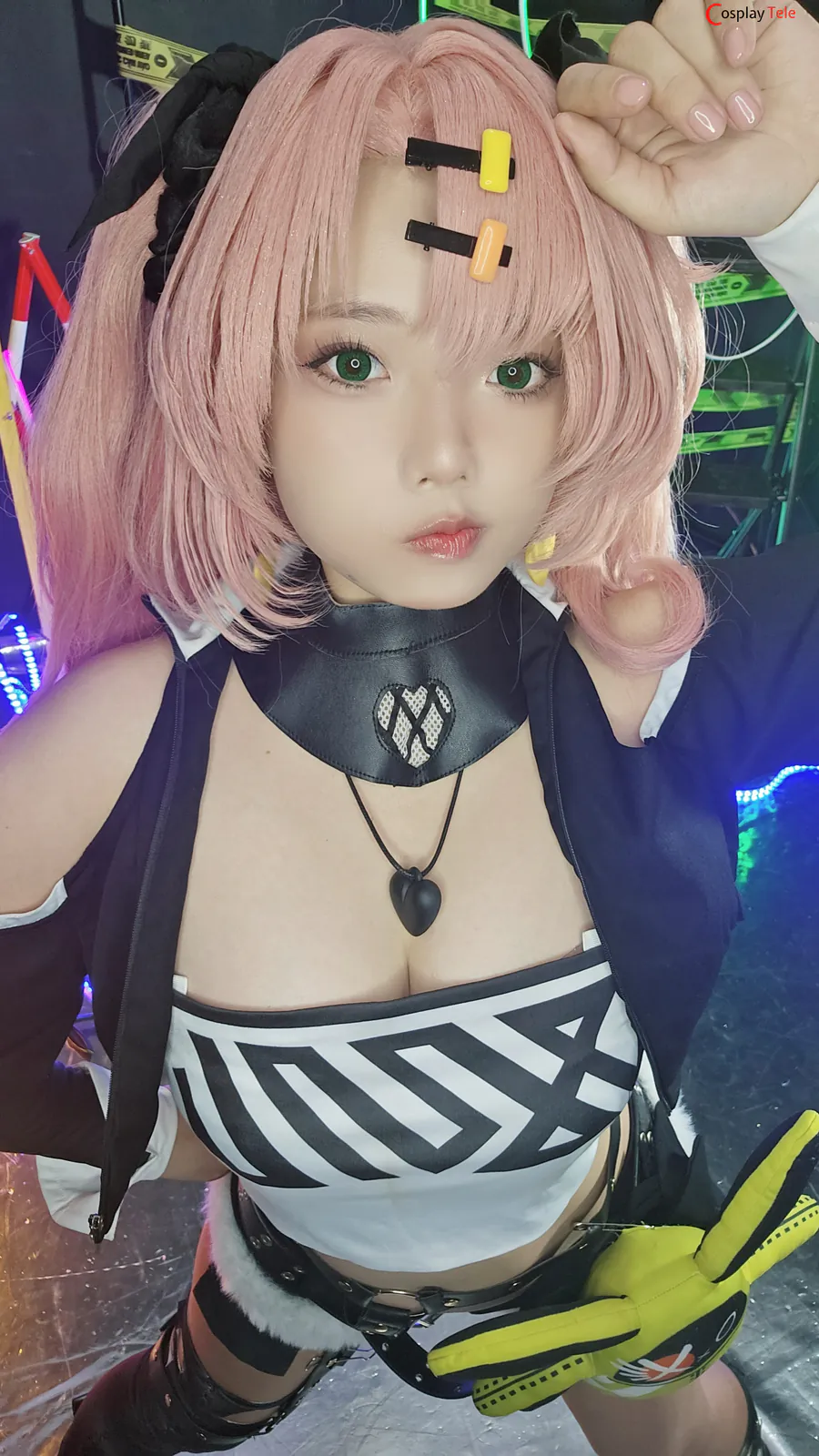Messie Huang cosplay Nicole Demara 81