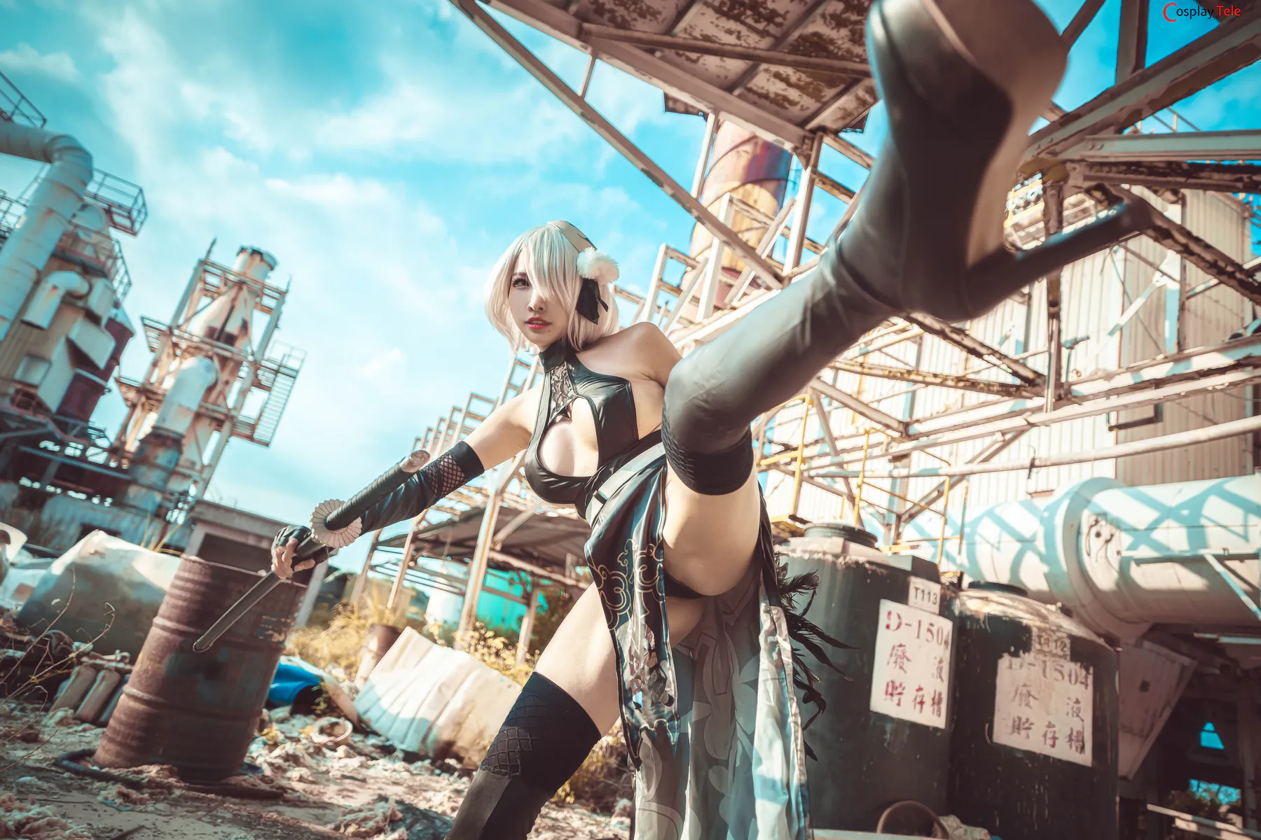 Momo cosplay 2B 23